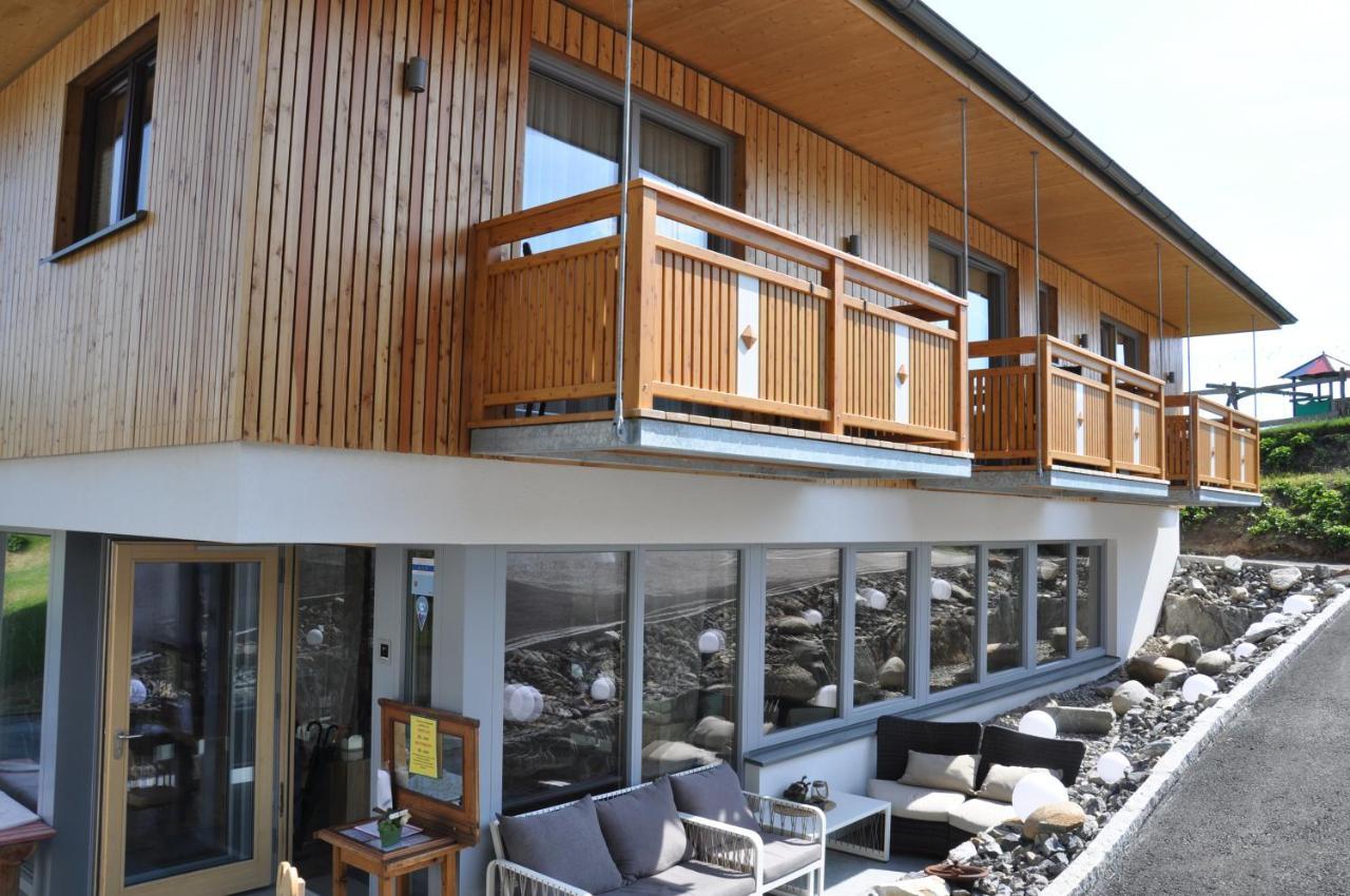 Erdhaeuser Und Apartments Mit Seeblick Und Alleinlage 魏森湖 外观 照片